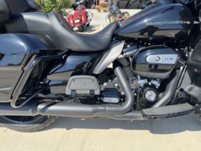 2020 Harley-Davidson<sup>®</sup> Road Glide<sup>®</sup> Limited Black thumb 3