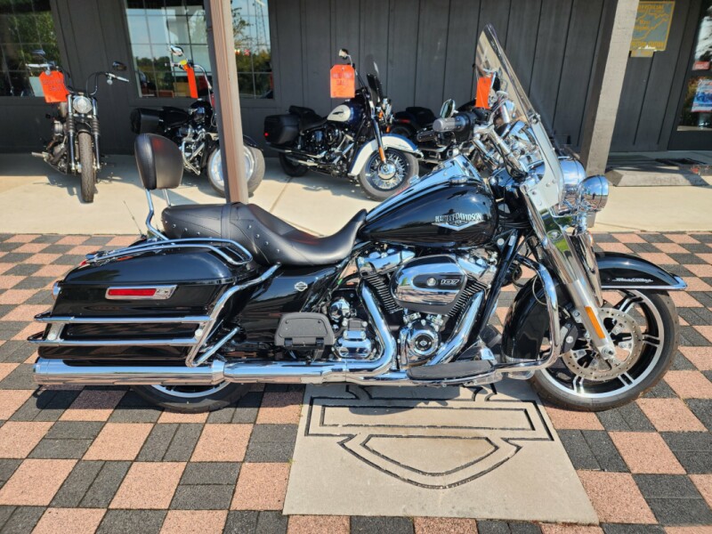 2021 Harley-Davidson Road King  FLHR  BLACK