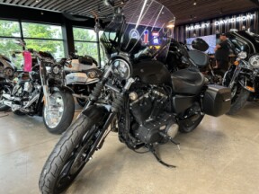 Sportster Iron 883 thumb 3