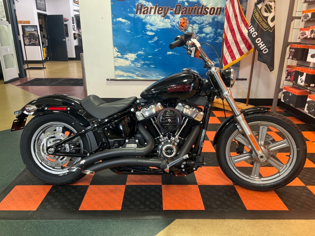 2023 Harley-Davidson® Softail® Standard BLACK