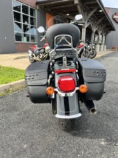 2021 Harley-Davidson<sup>®</sup> Heritage Classic 107 Vivid Black thumb 1