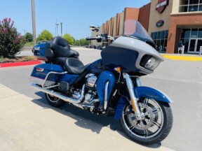 2023 Harley-Davidson<sup>®</sup> Road Glide<sup>®</sup> Limited FLTRK thumb 3