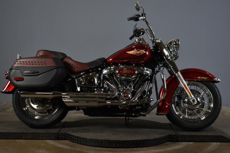 2023 Harley-Davidson Softail Heritage Classic 120th Anniversary FLHCSANV