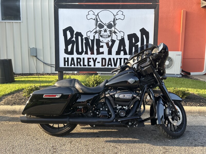 FLHXS 2019 Street Glide<sup>®</sup> Special