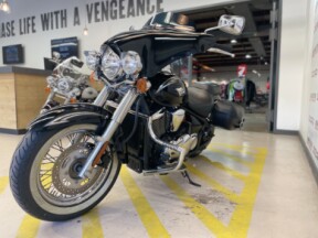 2011 Kawasaki Vulcan 900 Black thumb 2