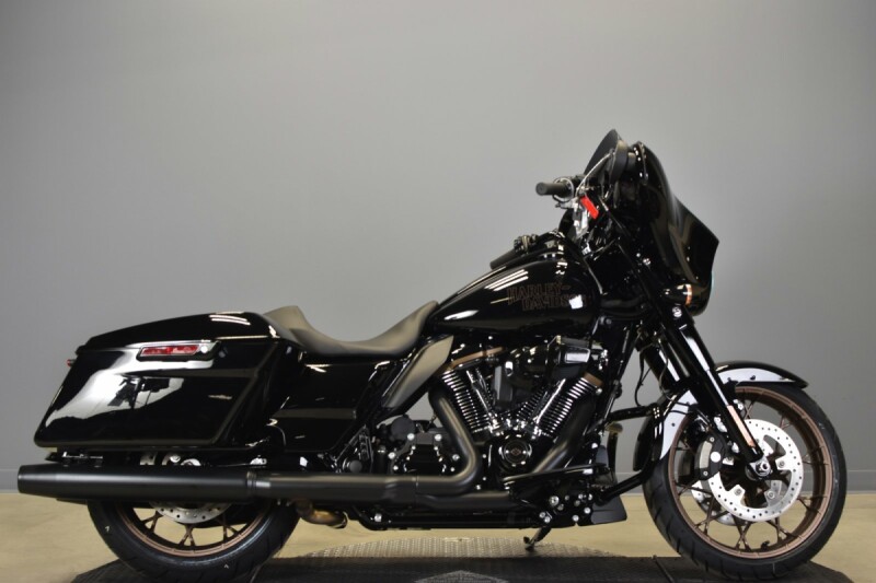 2023 Harley-Davidson<sup>®</sup> Street Glide<sup>®</sup> ST FLHXST
