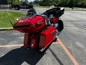 2023 Harley-Davidson<sup>®</sup> Ultra Limited Redline Red thumb 2