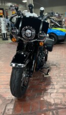 2019 Harley-Davidson® Heritage Classic 107 Vivid Black thumb 0