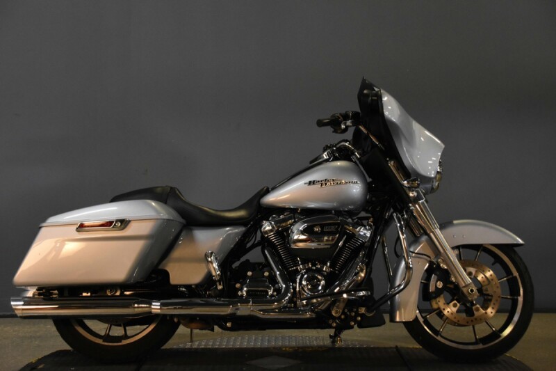 2020 HARLEY-DAVIDSON Street Glide FLHX 