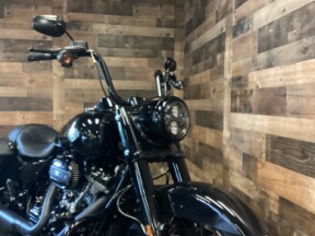 2021 Harley-Davidson<sup>®</sup> Road King<sup>®</sup> Special Black thumb 1