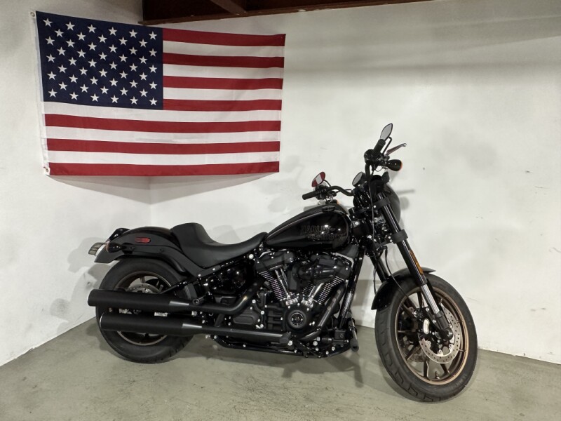 2023 Harley-Davidson<sup>®</sup> Low Rider<sup>®</sup> S Vivid Black