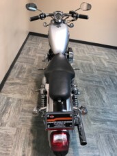 2003 Harley-Davidson® 1200 Custom Black/Silver XL1200C thumb 1