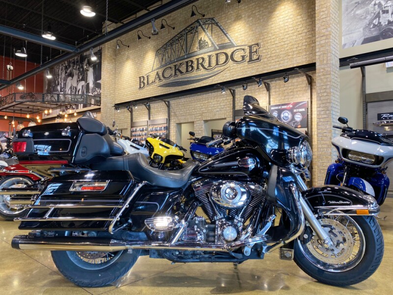 2008 Harley-Davidson® Electra Glide® Ultra Classic® Vivid Black