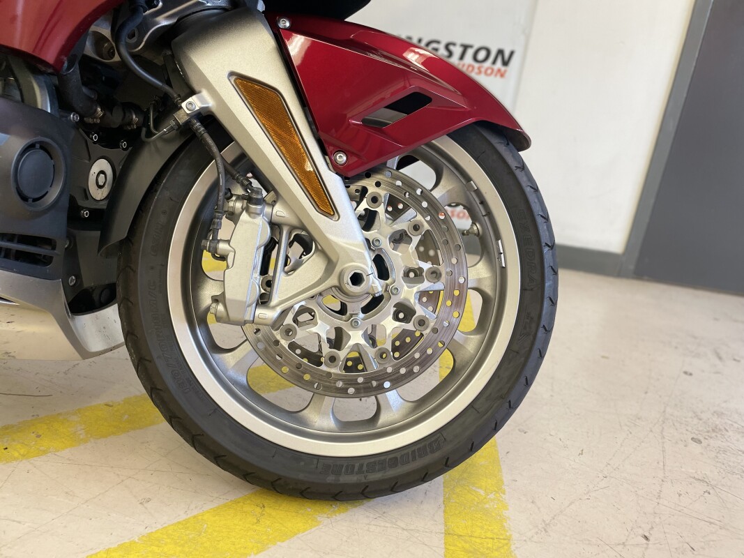 2018 Honda Gold Wing Tour Candy Ardent Red - Photo 10