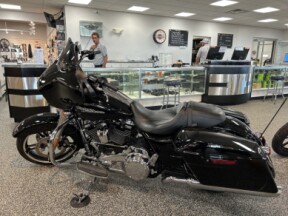2019 Harey-Davidson® FLHX Street Glide® thumb 2