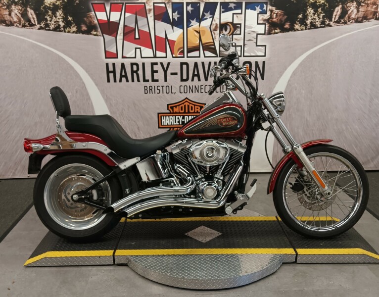 Harley-Davidson<sup>®</sup> Softail® Custom 2007 FXSTC 045295A RED/BLK PRL W/PINSTRIPE
