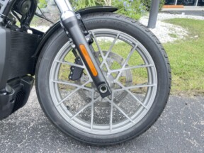 2023 Harley-Davidson<sup>®</sup> Nightster™ Special - RH975S thumb 3