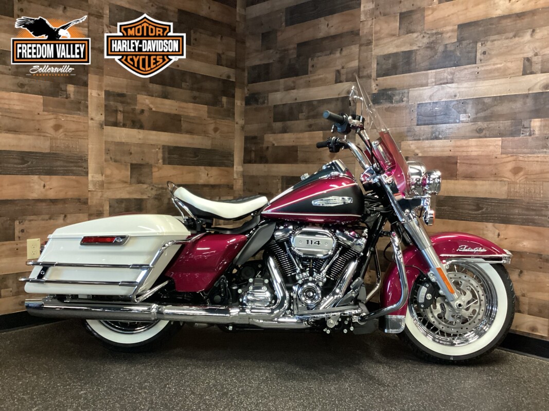 2023 HarleyDavidson® Electra Glide® Highway King HIFI Magenta/Birch