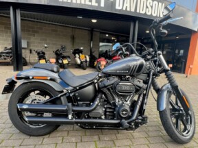 Street Bob with 816 miles V+H Pipes  thumb 0