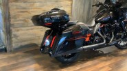 Harley-Davidson® CVO™ Road Glide® 2018 FLTRXSE U745-18 Black Earth 