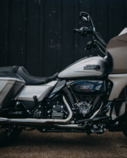 2023 Harley-Davidson® CVO™ Road Glide® thumb 2