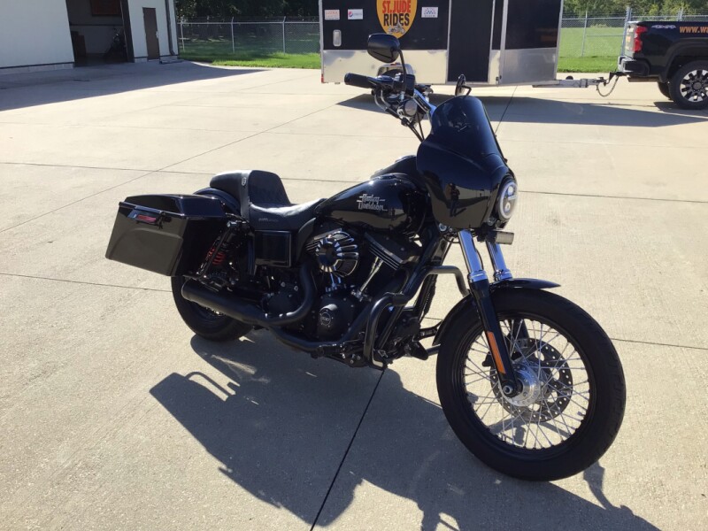  2015 FXDB103 DYNA STREET BOB