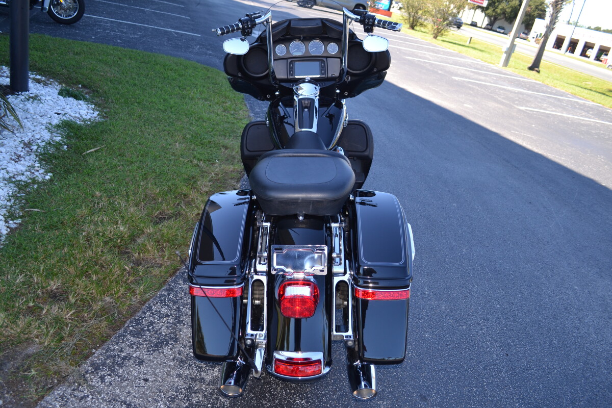2016 Harley-Davidson Electra Glide Ultra Classic - FLHTCU - Photo 8