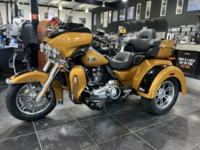 2023 Harley-Davidson Tri-Glide Ultra thumb 3