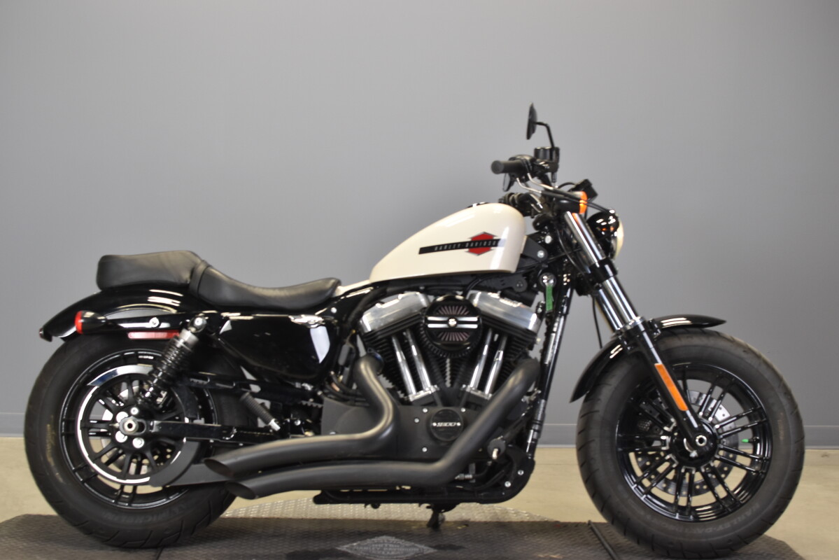 Protection Moteur Pour Harley Sportster Forty-Eight/Special 2018-2020 - Acier 3mm - Revêtement Poudre - Look Custom