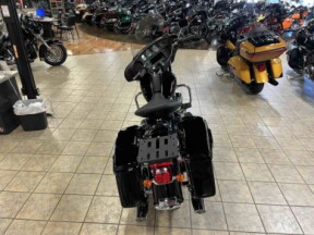 2023 Electra Glide Police Vivid Black thumb 0