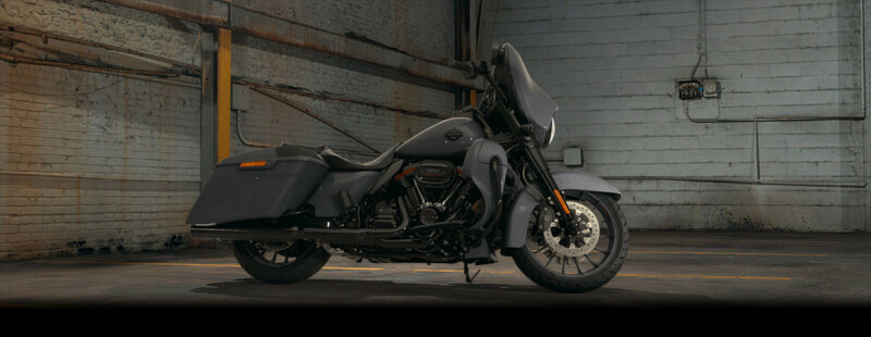 2018 Harley-Davidson<sup>®</sup> CVO<sup>™</sup> Street Glide<sup>®</sup> Gunship Gray