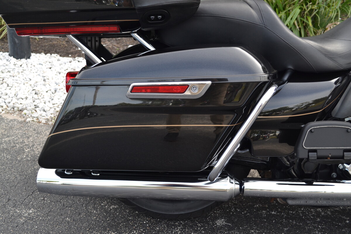 2016 Harley-Davidson Ultra Limited Black Quartz - FLHTK - Photo 6