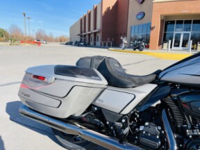 2023 Harley-Davidson<sup>®</sup> CVO™ Road Glide<sup>®</sup> FLTRXSE thumb 0