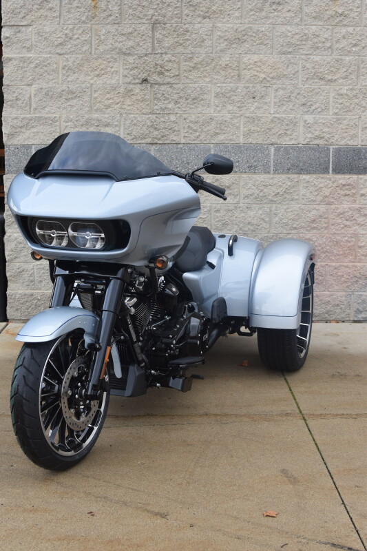 2024 Harley-Davidson Road Glide 3 FLTRT - Photo 4