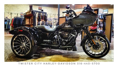 2024 Road Glide 3 Vivid Black