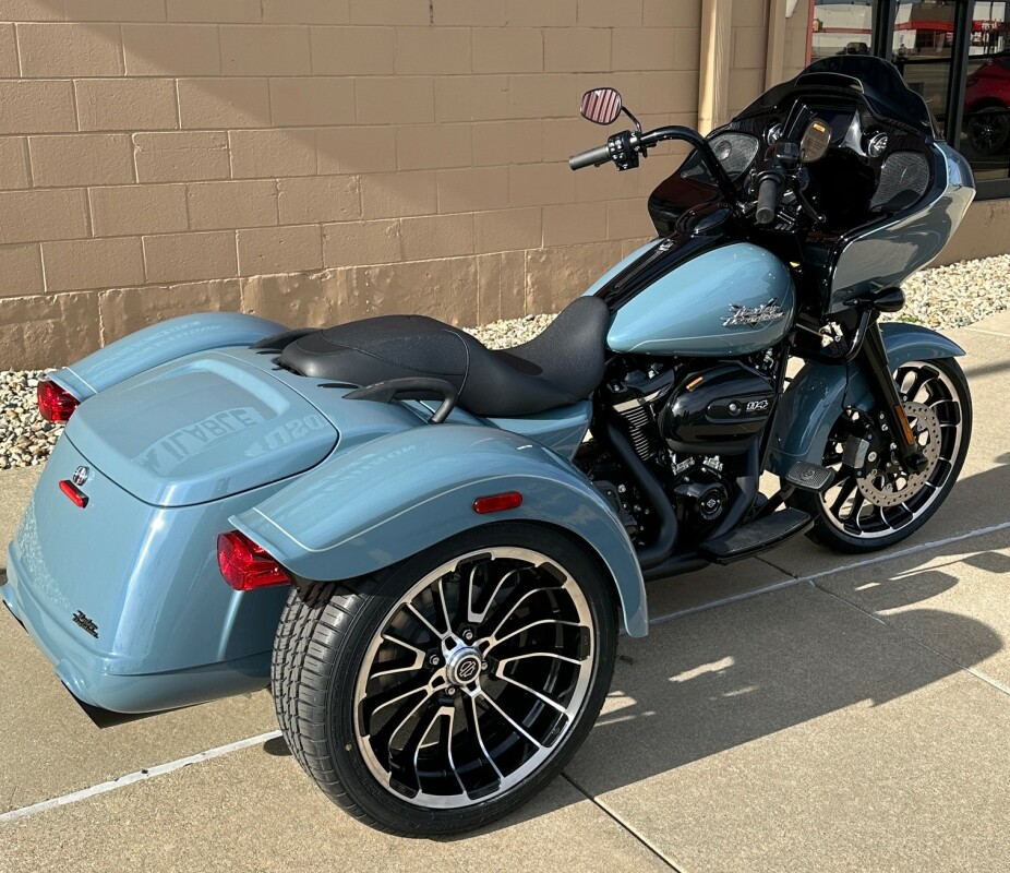 2024 FLTRT Road Glide Trike Sharkskin - Photo 5
