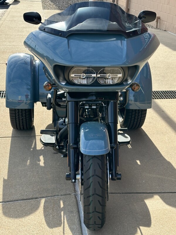 2024 FLTRT Road Glide Trike Sharkskin - Photo 3