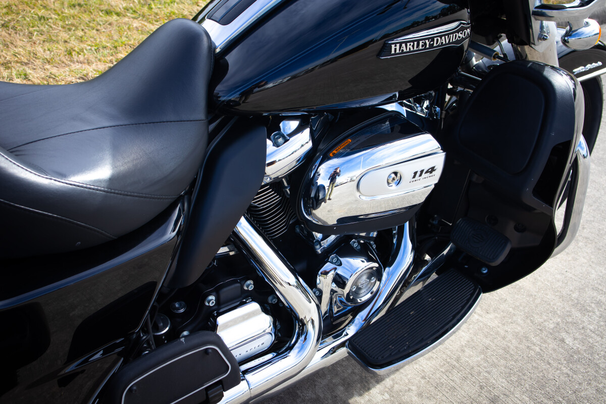 2019 Harley-Davidson Tri Glide Ultra FLHTCUTG - Photo 10