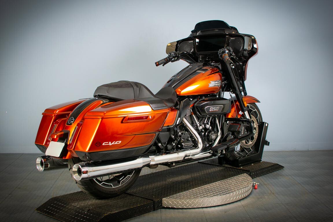 2023 Harley-Davidson CVO Street Glide FLHXSE - Photo 7