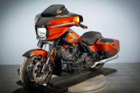 2023 Harley-Davidson® CVO™ Street Glide® FLHXSE thumb 1