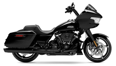 2024 Harley-Davidson<sup>®</sup> Road Glide® Vivid Black - Black Finish