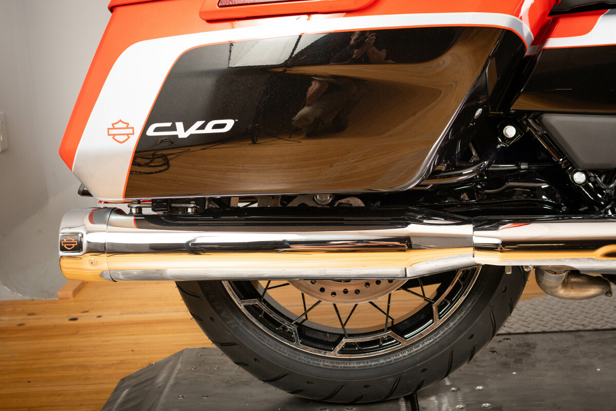 2024 Harley-Davidson CVO Street Glide FLHXSE - Photo 3