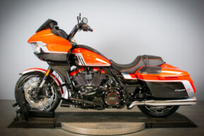 2024 Harley-Davidson® CVO™ Road Glide® FLTRXSE thumb 0