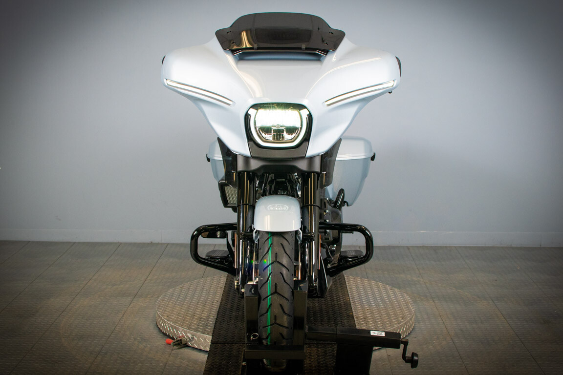 2024 Harley-Davidson Street Glide FLHX - Photo 3