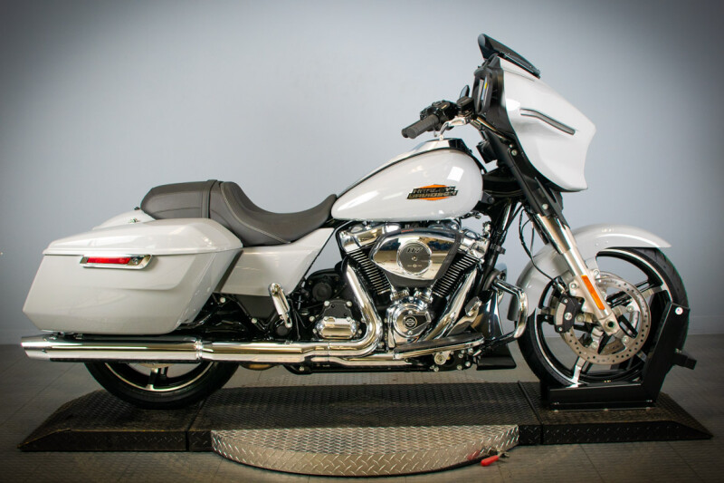 2024 Harley-Davidson® Street Glide® FLHX