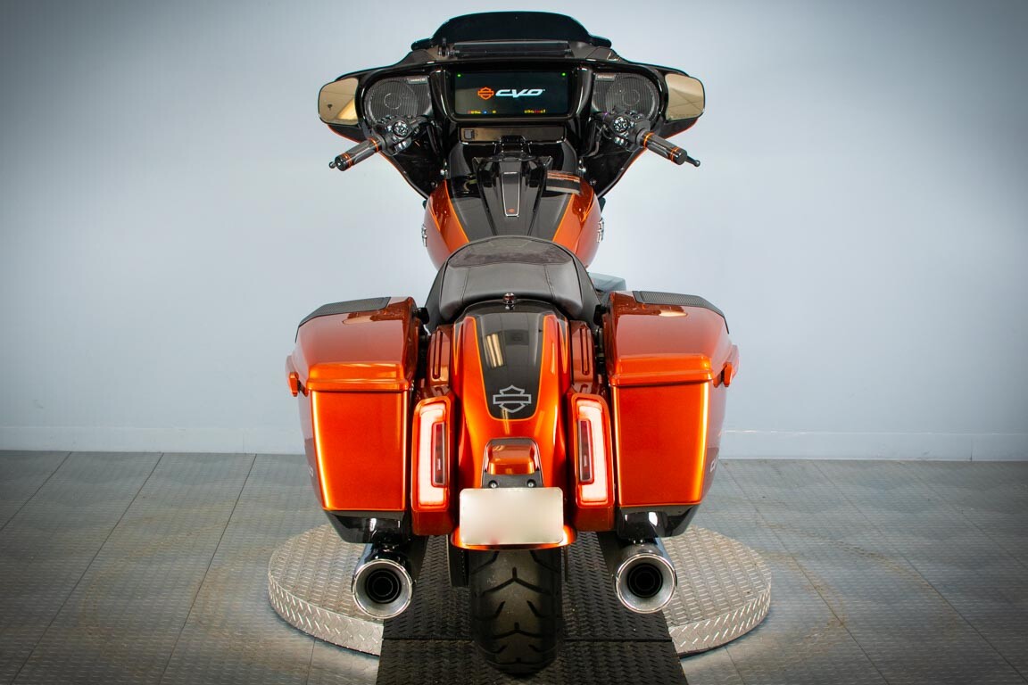 2023 Harley-Davidson CVO Street Glide FLHXSE - Photo 6