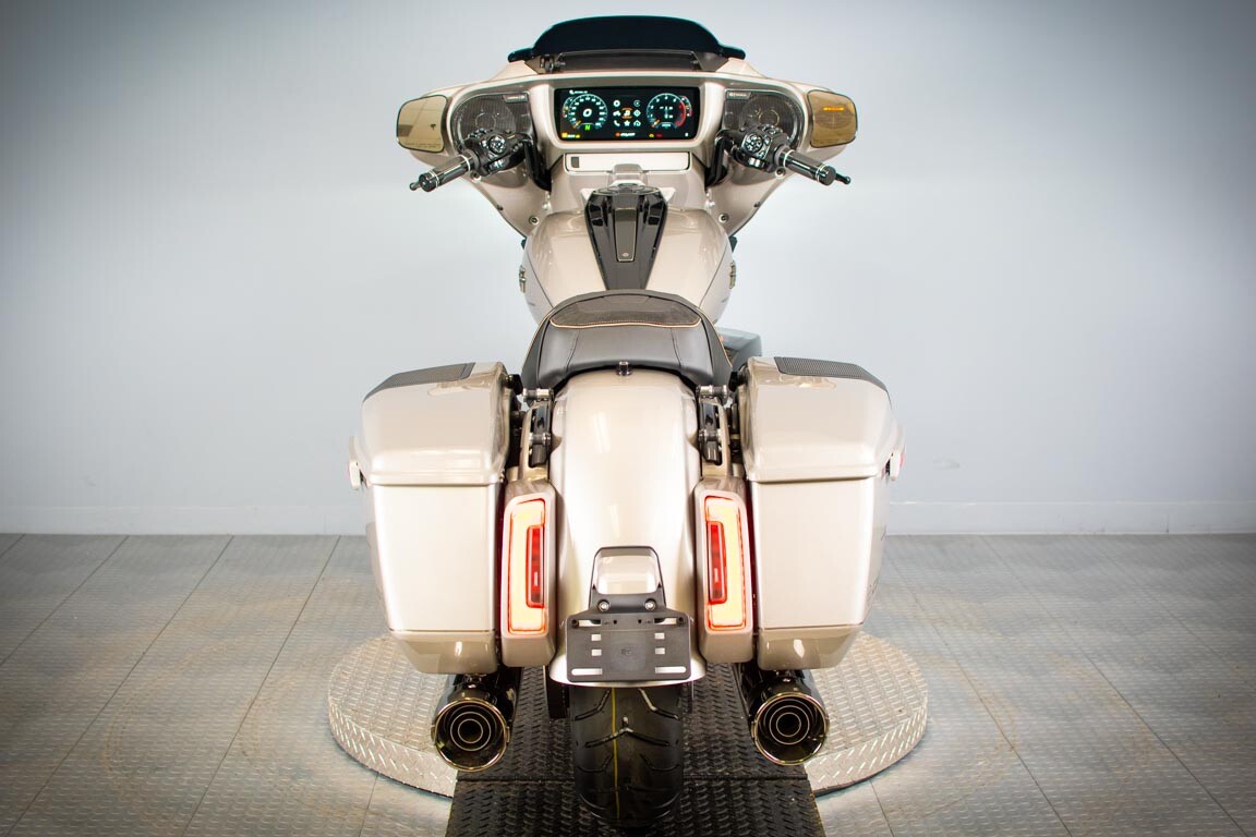 2023 Harley-Davidson CVO Street Glide FLHXSE - Photo 7