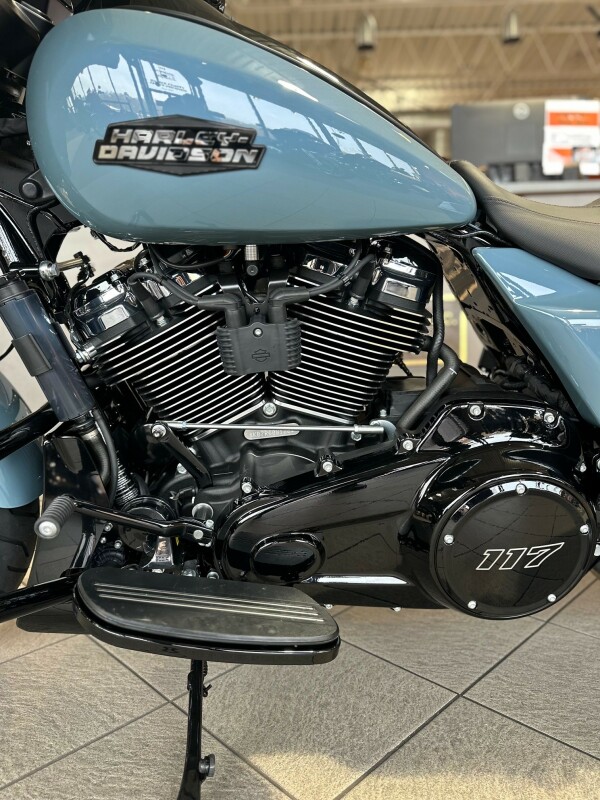 FLHX 2024 Street Glide - Photo 9