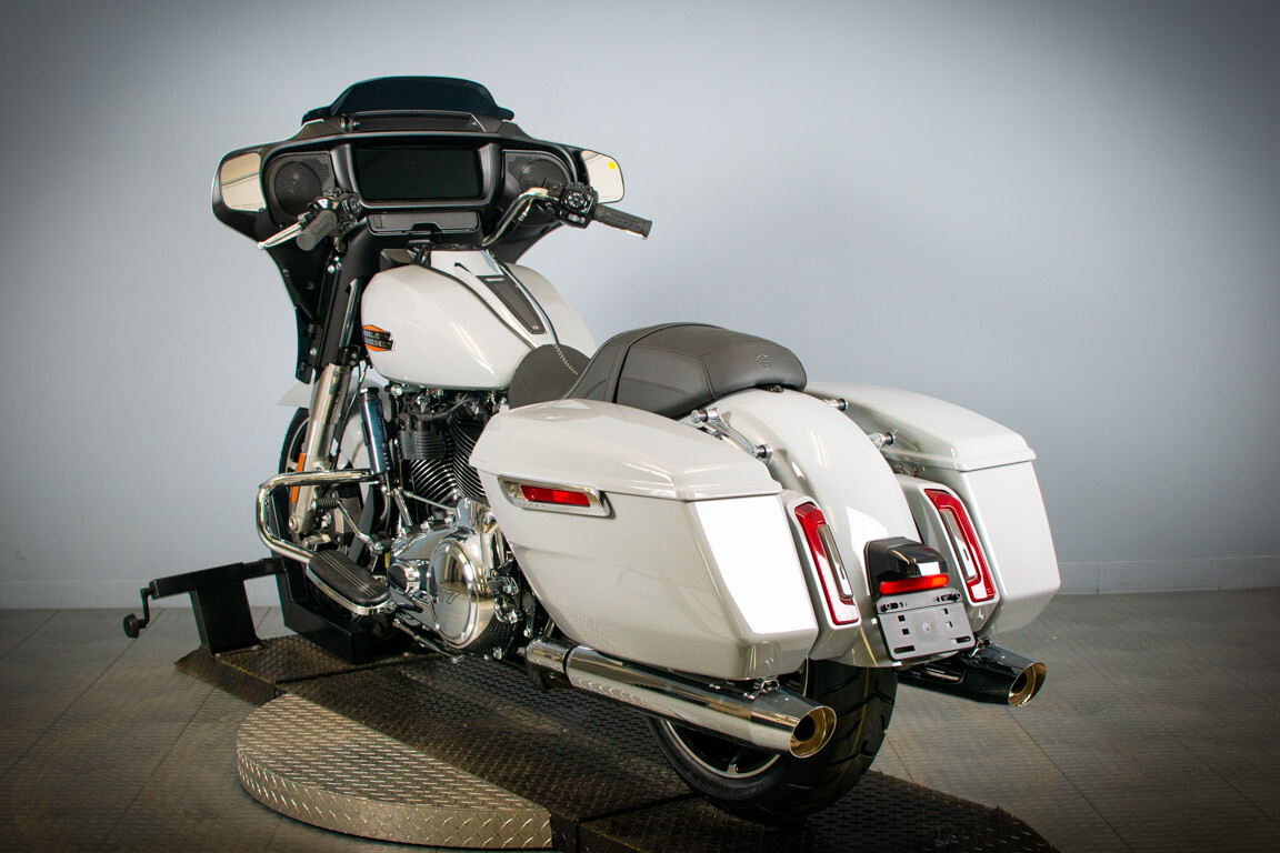 2024 Harley-Davidson Street Glide FLHX - Photo 6