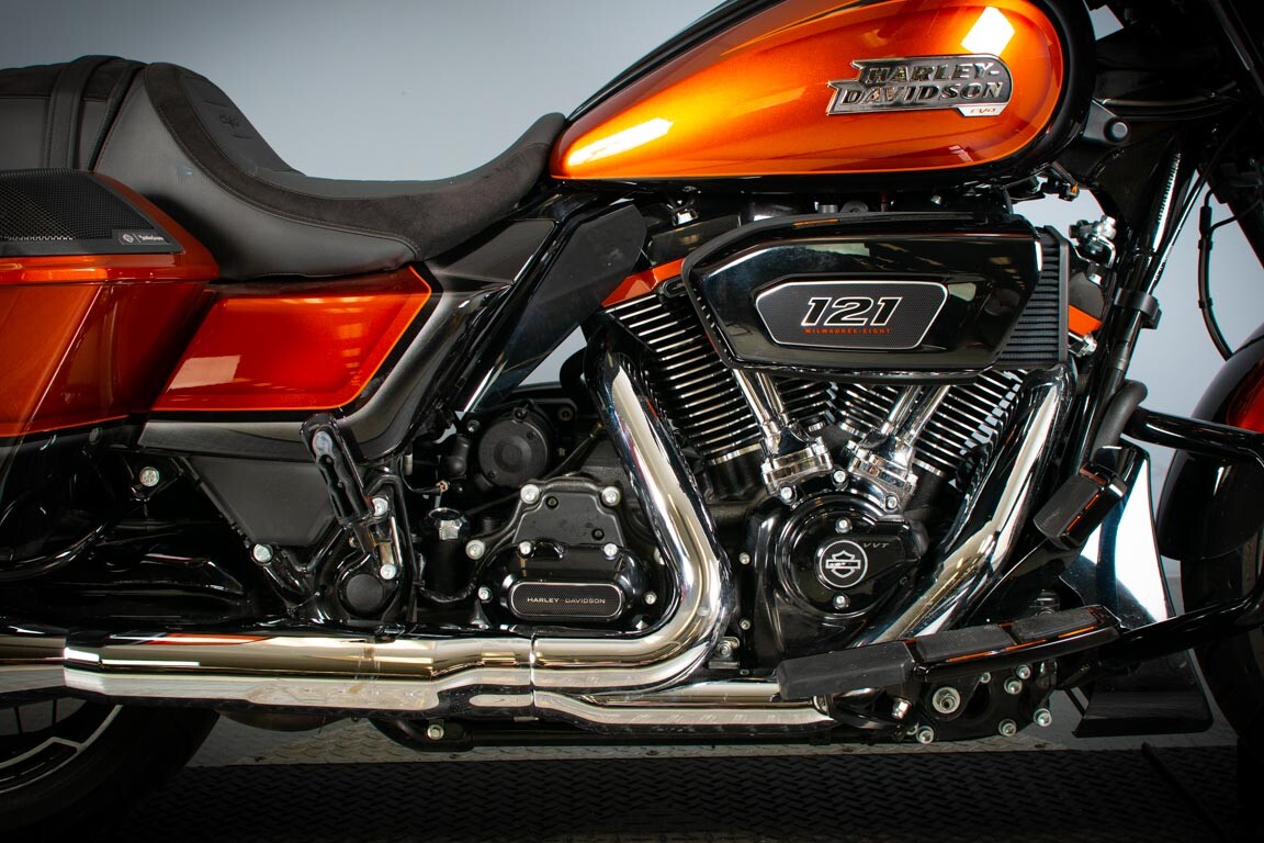 2023 Harley-Davidson CVO Street Glide FLHXSE - Photo 10